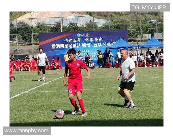 阿维塔网球大师课燃动热爱，全运会网球女单冠军朱琳领衔授课